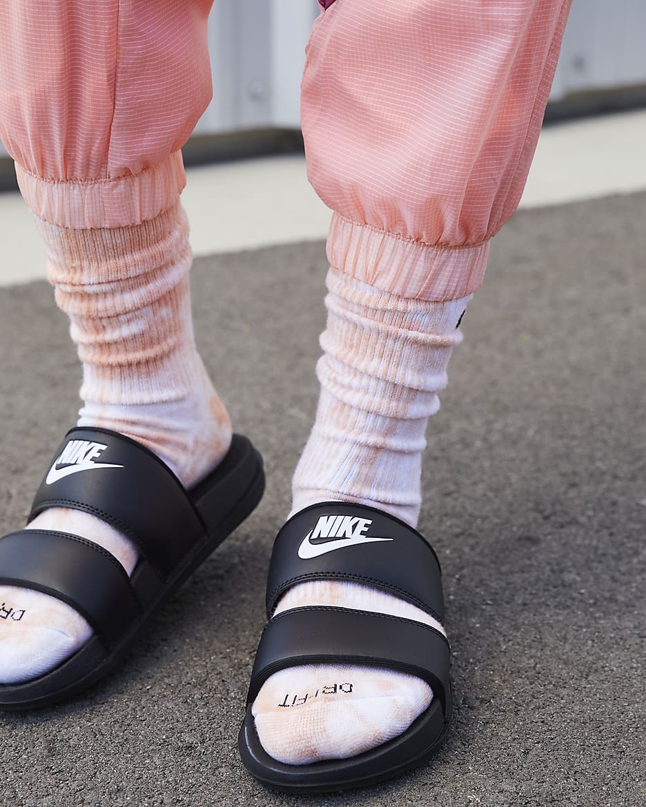 Nike benassi on feet online